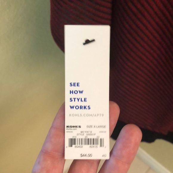 Sweater - Picture 4 of 4